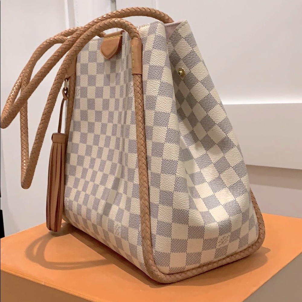 Authentic LV - Picture 3 of 6